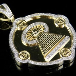 the all seeing pendant